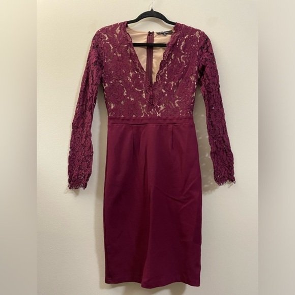 Lulu’s Lovers Era Deep-V Lace Mini Dress in Berry Ruby Red -‎ M - Picture 14 of 14